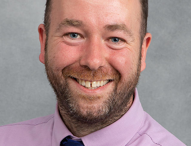 Mark Roberts (2)